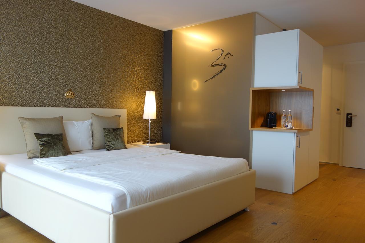 Ava Hotel